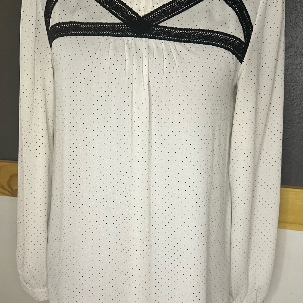 Loft black and white polkadot blouse size medium - Picture 1 of 4